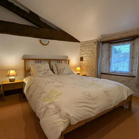 Holiday home Grand Familial Avec Piscine Chauffee, Wi-fi Et Animaux Bienvenus - Fr-1-653-272